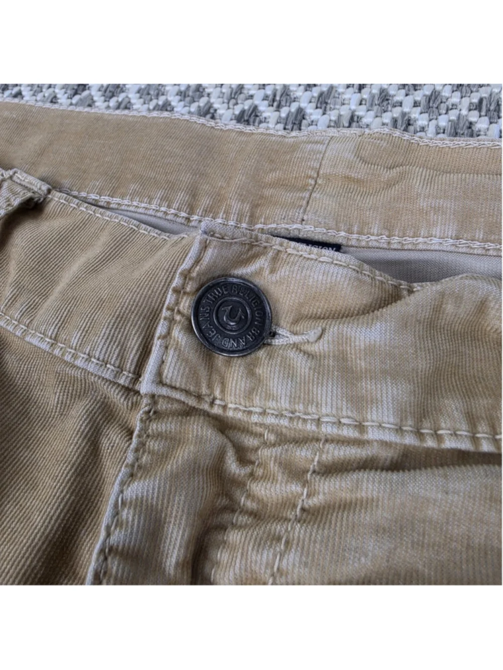 True Religion Ricky Relaxed Straight Corduroy Pants Men’s 42 Beige Tan USA Y2K - Picture 5 of 12